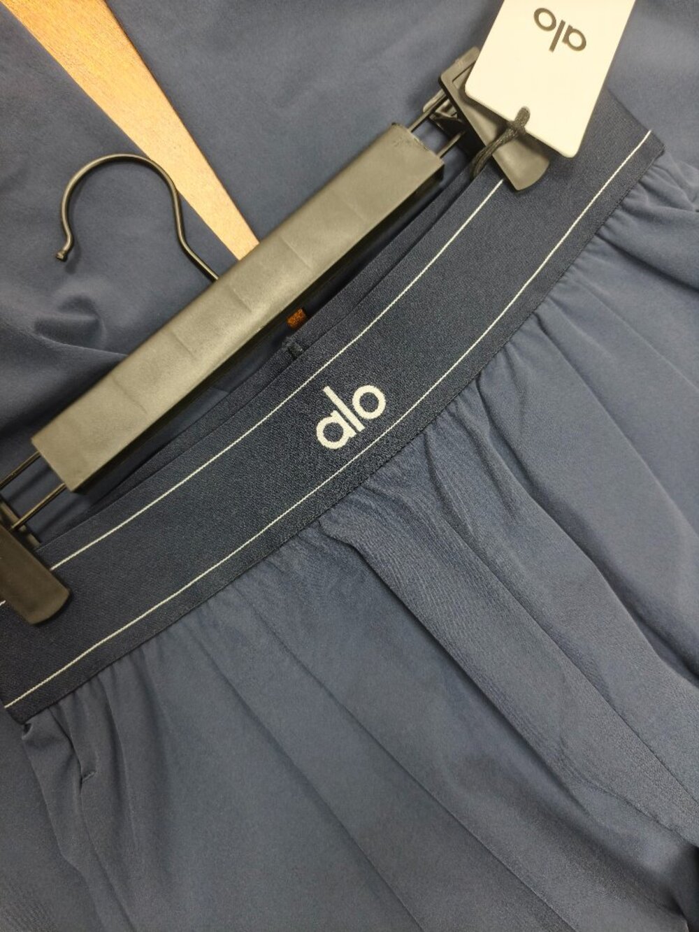 Alo Yoga Navy Blue Straight Leg Pants👖Clean Minimal Style💝Regular 30" Inseam - Picture 4 of 7